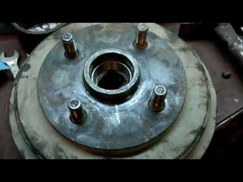 Замена колодок и подшипников Toyota Corsa