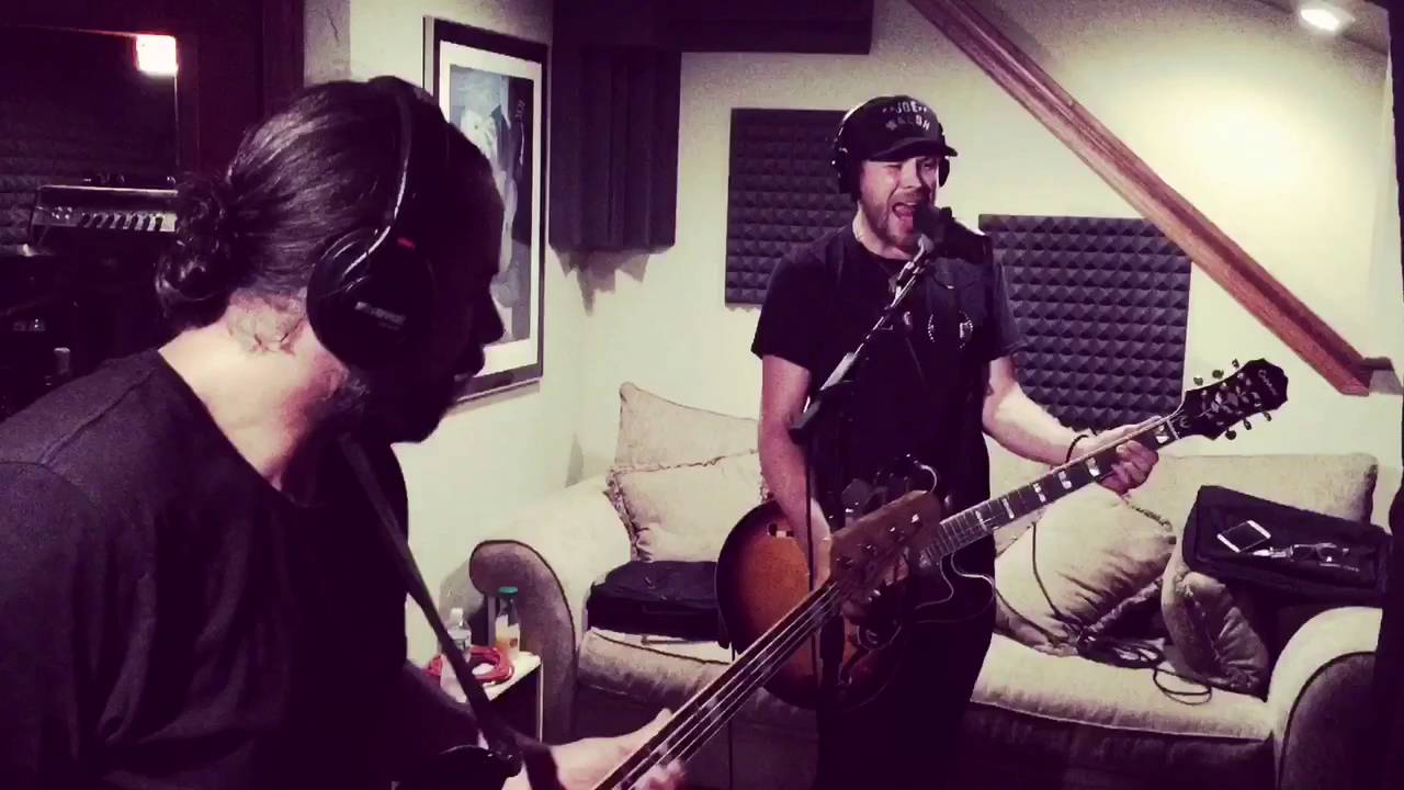 在 YouTube 上觀看「Hero Jr. "Anger Room" (Live) OneByOne Podcast」 在 YouTube 上觀看「Hero Jr. "Anger Room" (Live) OneByOne Podcast」