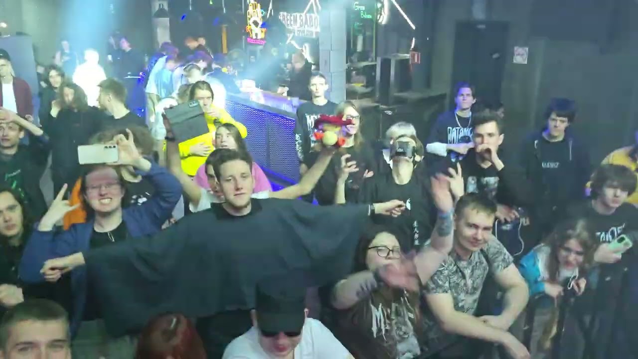 СЫЕНДУК забрал телефон и наснимал контента | DATAMOSH