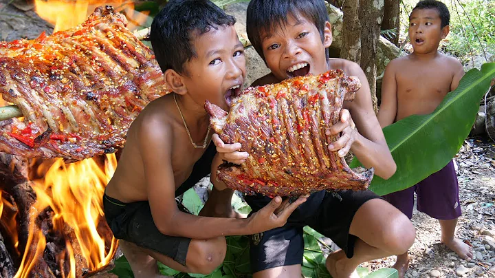 Survival in the rainforest - Cooking pork rib and eating delicious