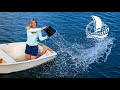 TROUBLE in Paradise ¦ OFF GRID Isolation on a boat - Ep.78