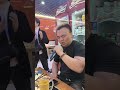 天外天东北烧烤:朋友聚会,话筒一拿,麦霸附体,全场气氛瞬间爆棚!🍻🎤