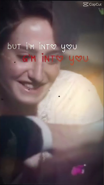 Augusto e Dina: I should be over all the butterflies, but I’m into you     Ib: phlanets