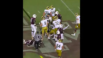 NOTRE DAME GETS STUFFED ON FOURTH DOWN 😳 LOOK HOW CLOSE IT WAS 😱 #shorts thumbnail