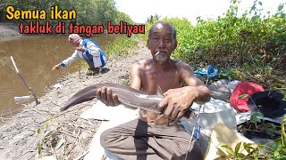 Mancing menggunakan umpan kepiting,...satu karung ikan semua isinya