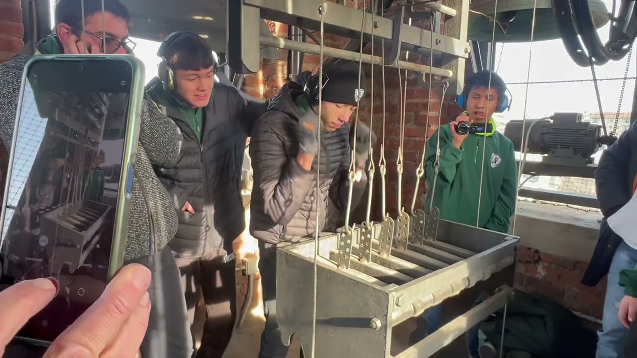 Campane di Milano - Quartiere Casoretto- Suonate a festa con la tastiera