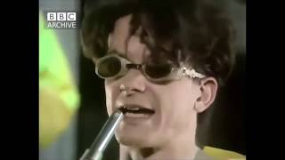 Devo - I Can T Get No Satisfaction Top Of The Pops 1978 Unaired
