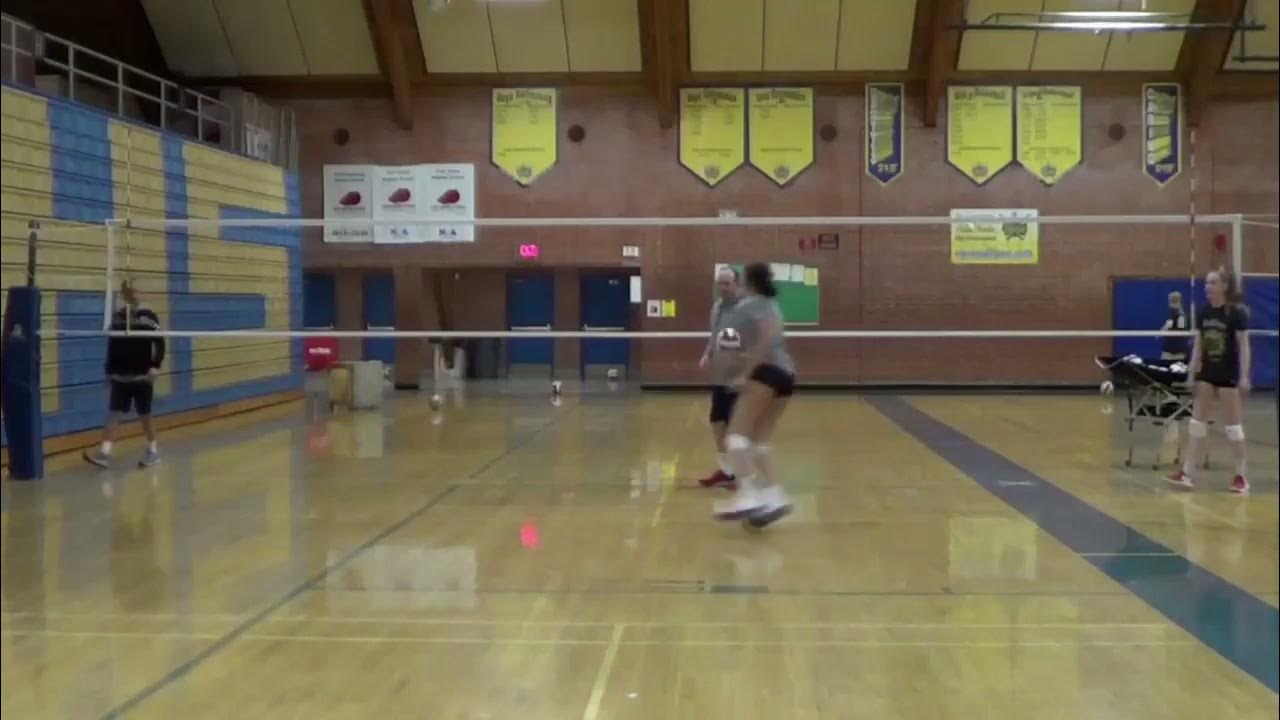 Vienna Elliott, 6'2", Class of 2023 MB, Zona Volleyball Club 171