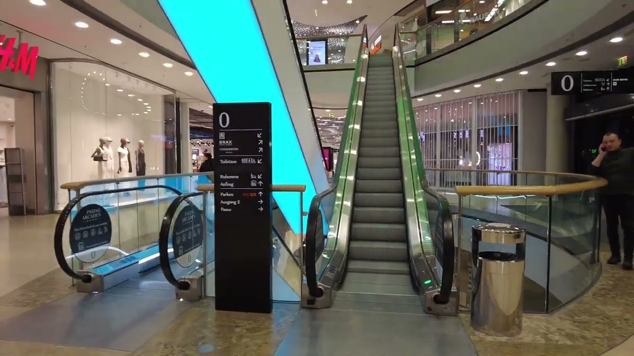 3x narrow  KONE escalators in Pasing Arcaden - Munich [4K HDR]