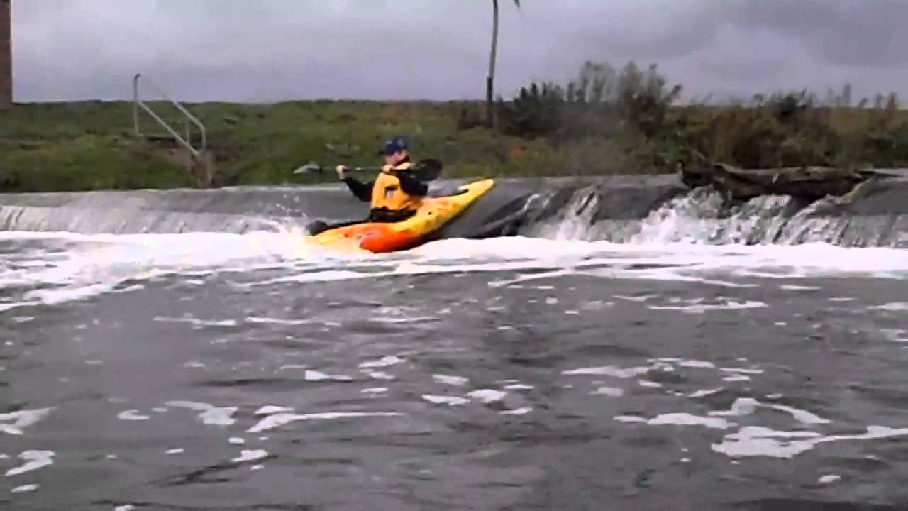 River Stour - Lamarsh Regulator - 13th October 2013