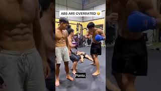 como não leva porrada na barriga #artesmarciais #muaythai #boxe