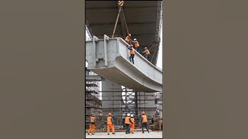 giant concrete falls while being lifted by crane 🏗️ #construction #engineering #fail #shorts