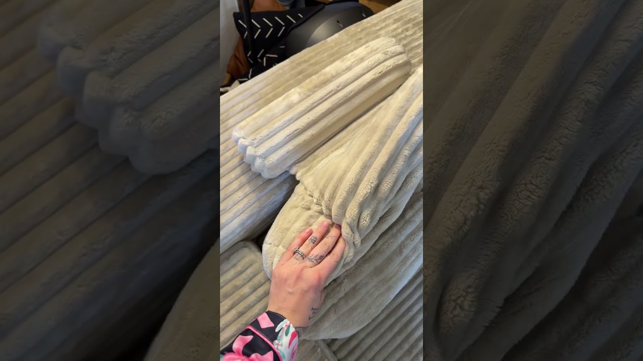 Oversized chaise lounger - boneless couch 