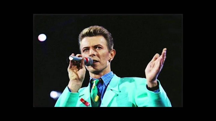 David Bowie Impersonates.......