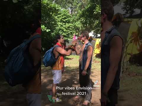 Plur vibes Envision