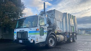 Recology’s Autocar WXLL Heil 7000 Garbage Truck