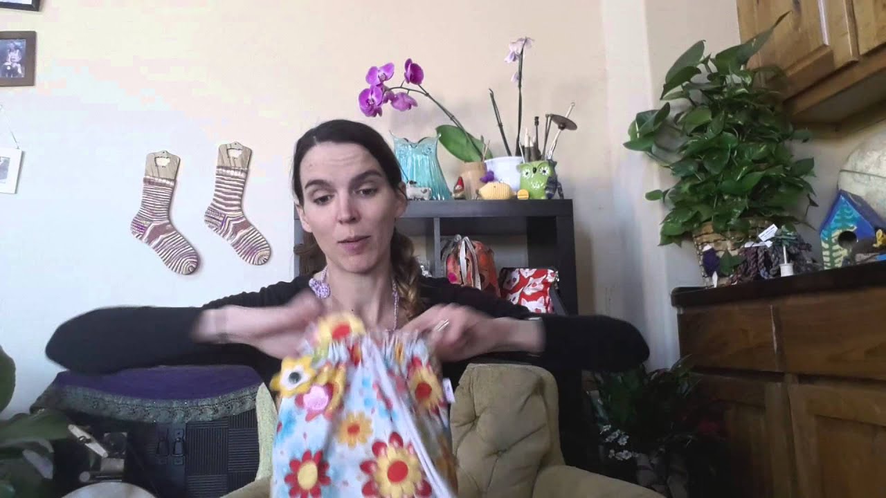 Yarn Junkie Episode 26 Dogs and Drama Llama YouTube