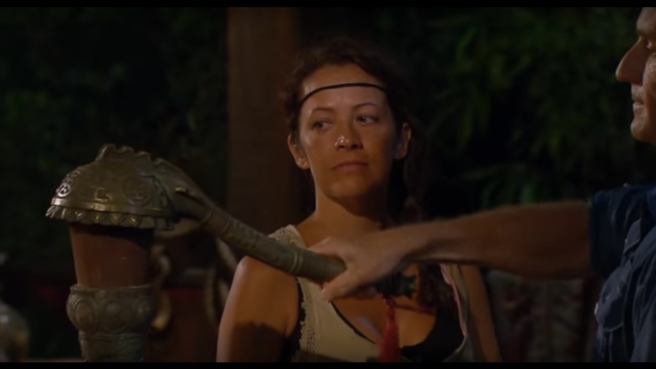 Survivor: Blood vs Water - Laura M Blindsided (#2) - YouTube.