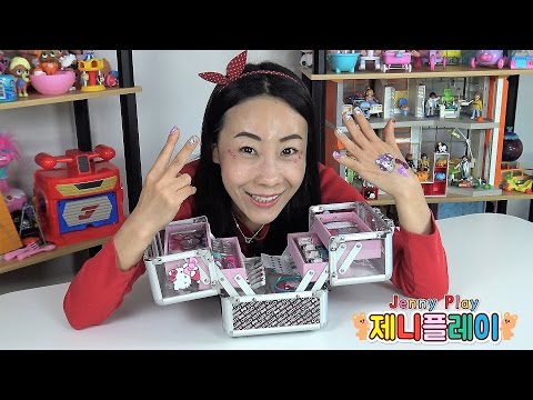 [ 제니 플레이 ]  헬로키티 메이크업 박스 화장품 장난감 놀이 Hello Kitty Train Cosmetic Case