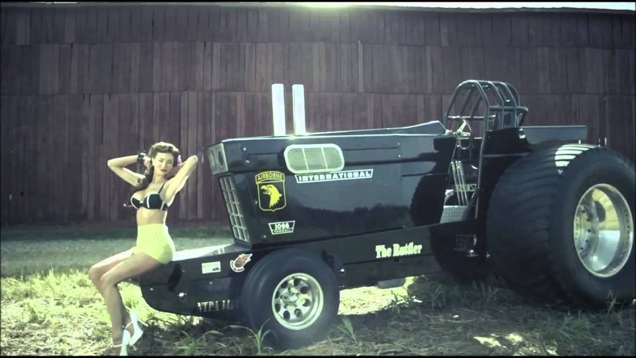 She Cranks My Tractor (lyrics in Description) YouTube