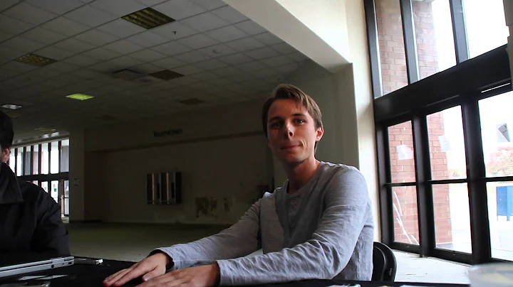 Max Fowler Talks Comics, Geeking Out and 'Powers'