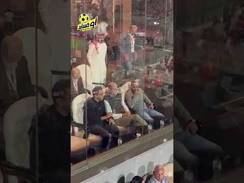 لقطات خاصة مدرب الأهلى الجديد ياس توروب يتابع مباراة مصر و غينيا بساو