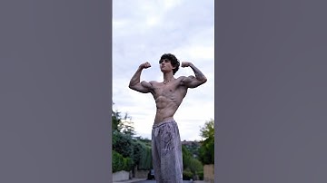 Chase your dreams❤️ #gym #motivation #musclebuliding #calisthenics #aesthetics