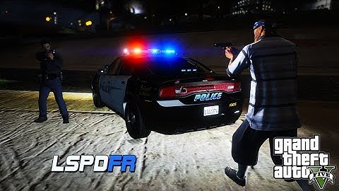 GTA 5 LSPDFR - Gang Activity - Officer Panic Button