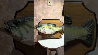 Gemmy Big Mouth Billy Bass don’t worry be happy with glitch in song