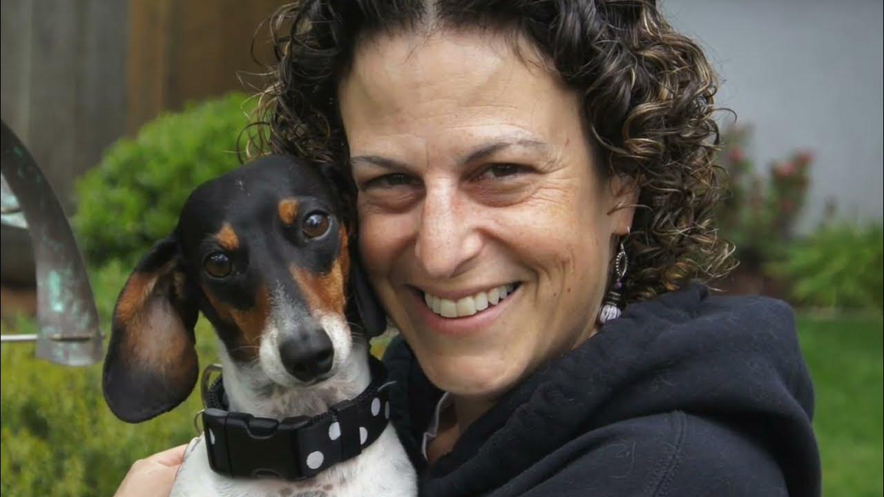 Live Laugh Learn with Chris Hyatt B2B Pawsitive Pet Sitting & Dog