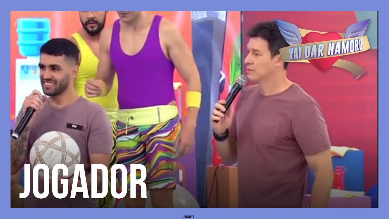 Jogador de futebol treina salto no programa | Vai Dar Namoro