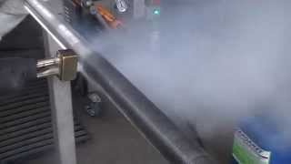 Steam cleaning of a threaded bar