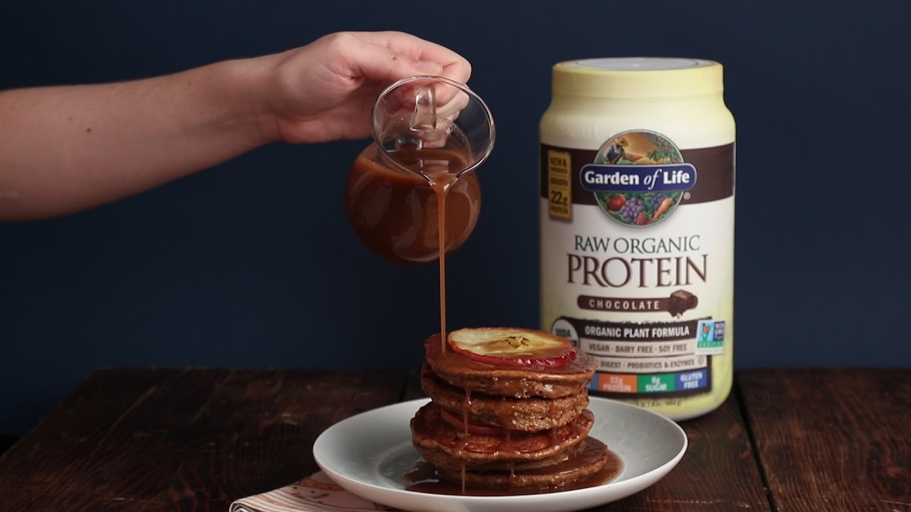 Chocolate Protein Powder Pancakes 