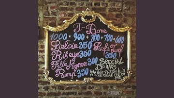 Atmospheric Backdrops for Ordering Takeout