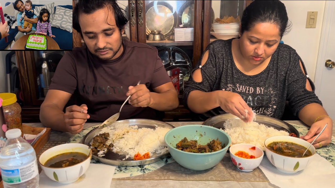 Jado Ma Taato Taato Gundurk Ko Jhol Ra Khase Ko Masu Sanga Khana Khadai Buda Ra Ma/