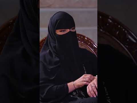 ما أحب صوتي الشاعرة الراسية تروي قصة البحة في صوتها 