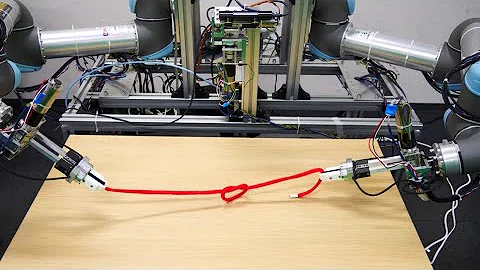 Dual-arm robot manipulation with Transformer