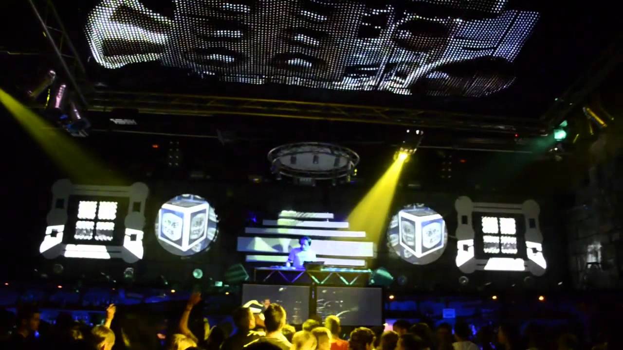 RAVE ON THE ROOM. COLISEUM & DJ1. Official Aftermovie - YouTube