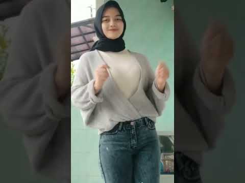 Tik Tok hijab cantik goyang bar bar#1