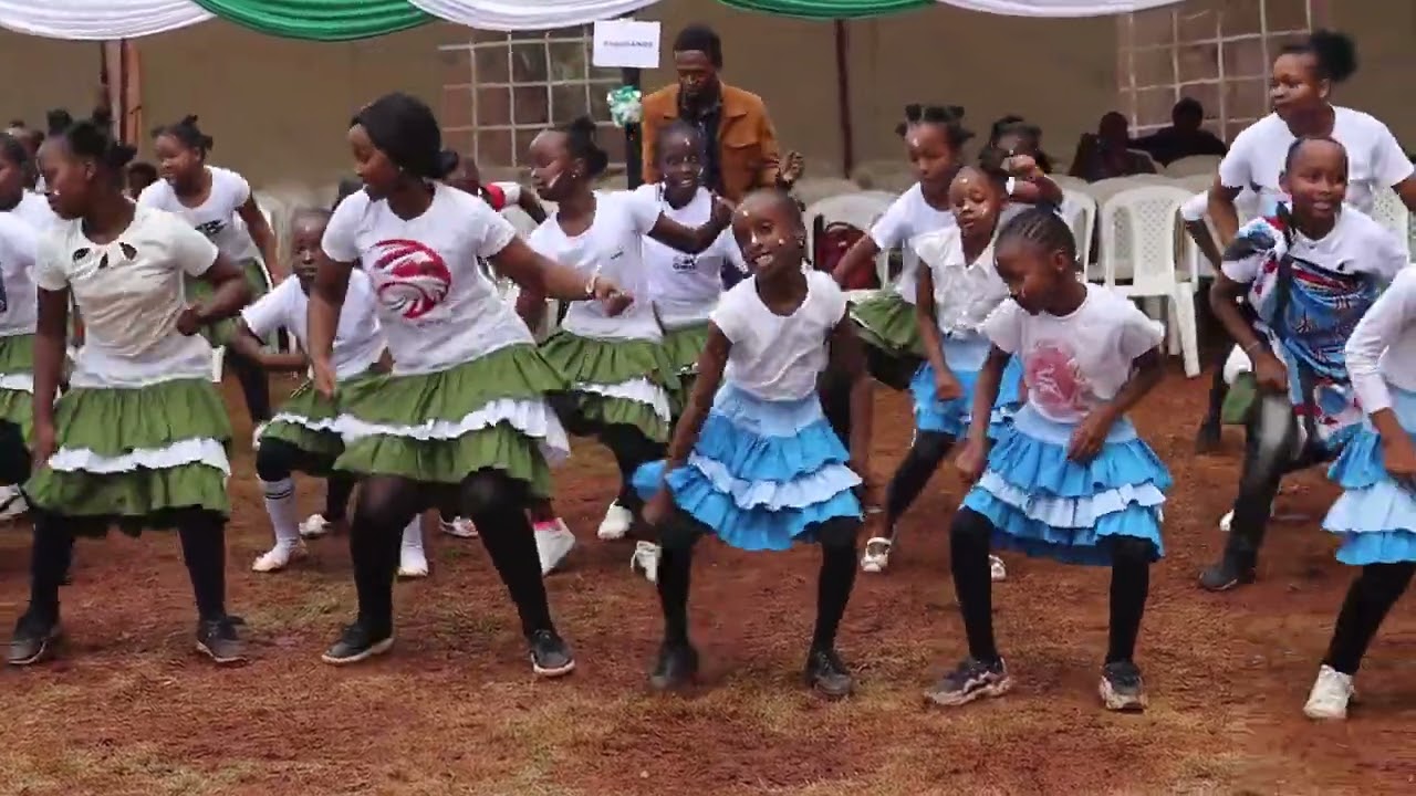 MAD PERFORMANCE! FROM THE GCA DANCE TROUPE