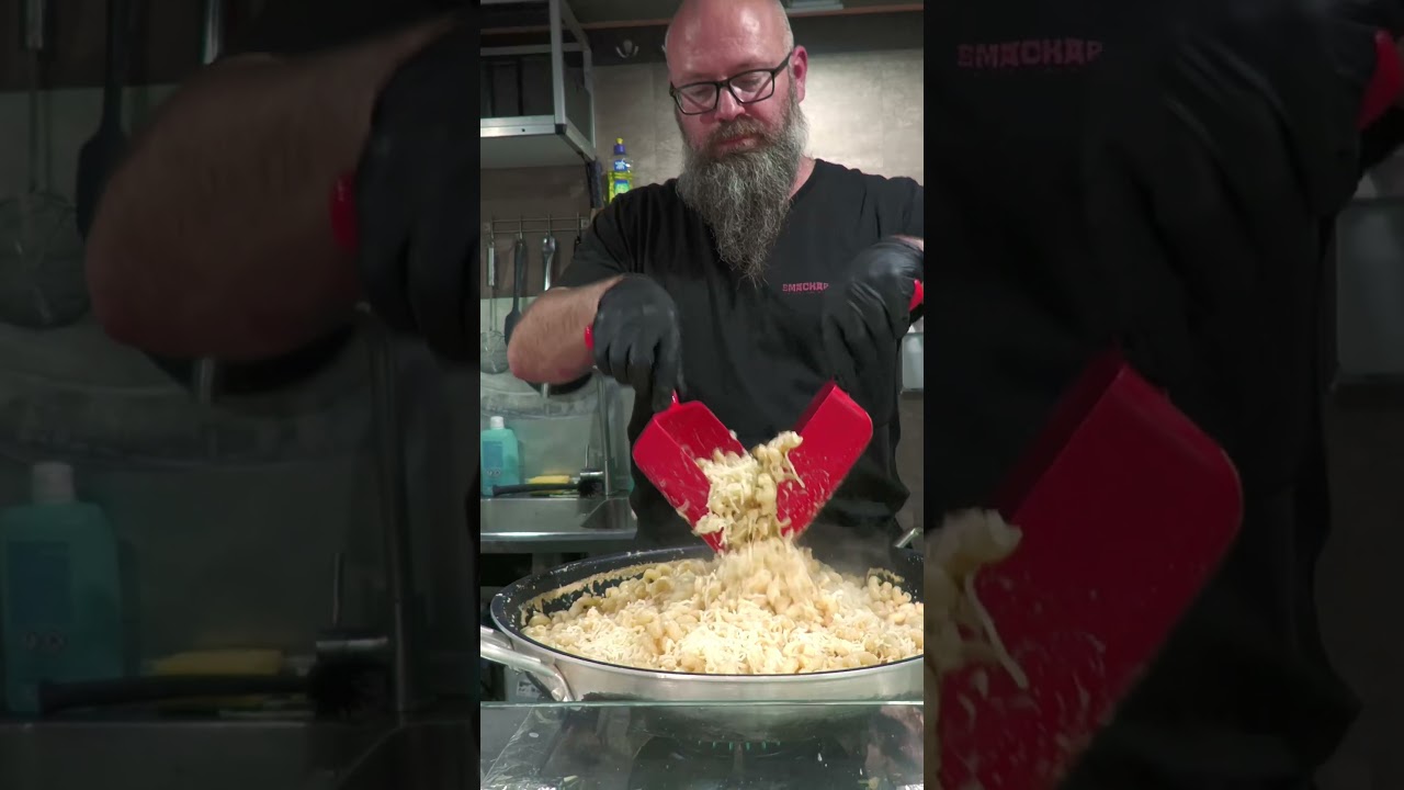 Berlins Best Mac'n'Cheese #macandcheese #macncheese #streetfood #meat #foodlover #foodie #fyp #food