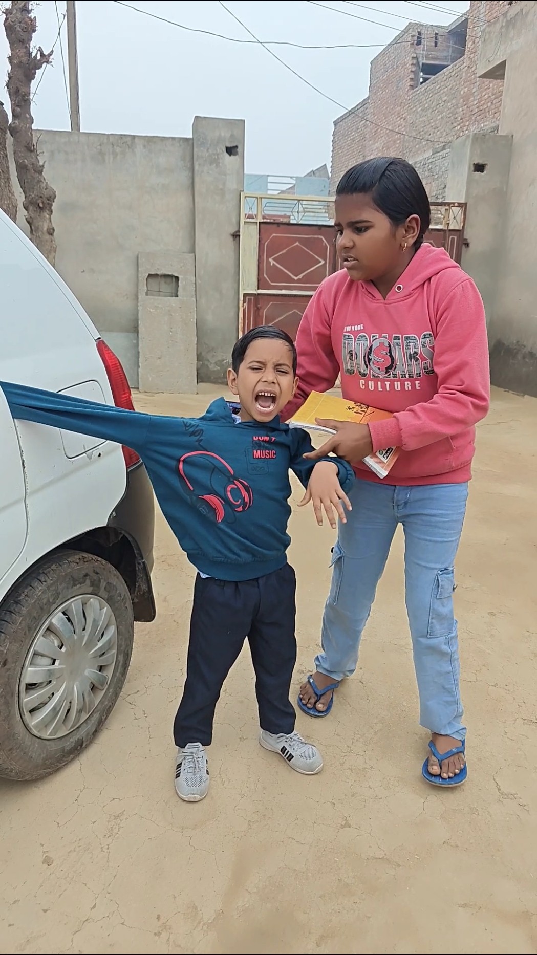 Shantanu ka hath fas Gaya ? #shorts video