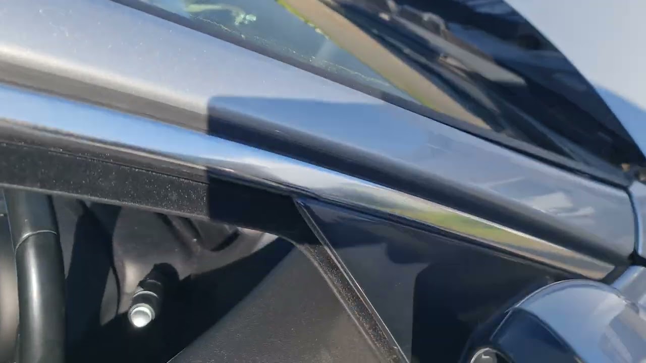 Jaguar XE X760 2.0d engine running