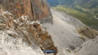 Sass Pordoi  ( La terrazza delle Dolomiti) - Alta Val di Fassa - Dolomiti - Trentino Alto Adige