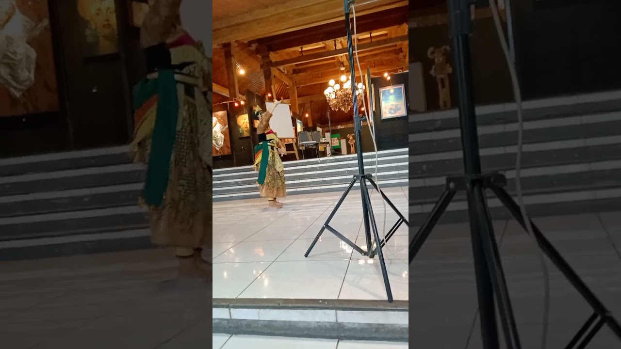 Pembukaan pmrn lksn di pendopo 