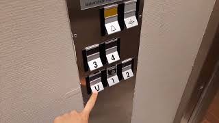 EU Elevator Door Trick - DEVE Schindler Hydraulic Elevator (Tromsø, NO)
