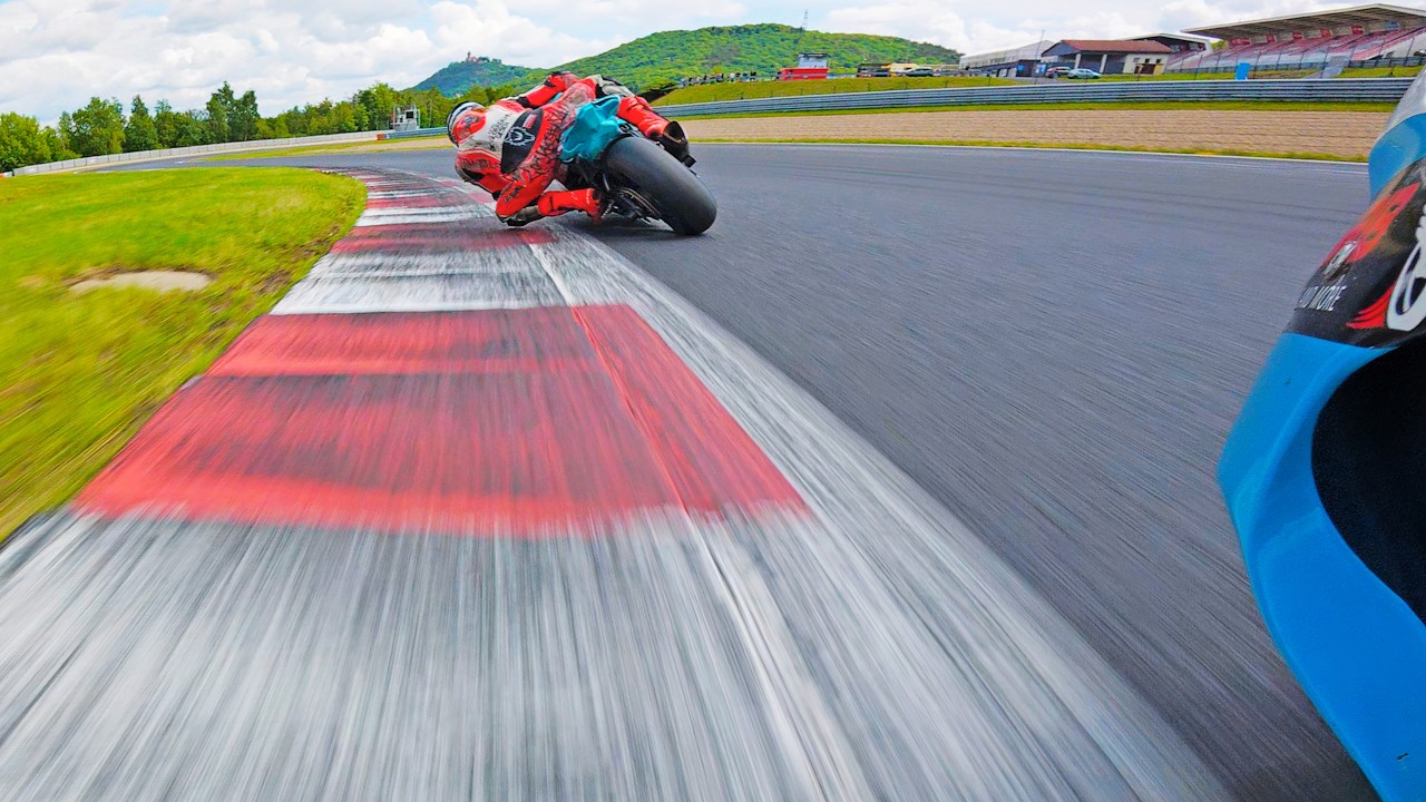 Kawasaki Ninja ZX-10R Chasing Fast Yamaha R1 FULL RACE