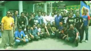 Video thumbnail of "[HQ] d'Kross - Kami Selalu Ada MV (Arema Voice)"