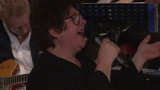 Download Lagu Anja \u0026 Vreej Ongedwônge Band - Ni vergaete MP3