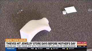 Thieves hit Phoenix jewelry store at prime shopping season, owner says